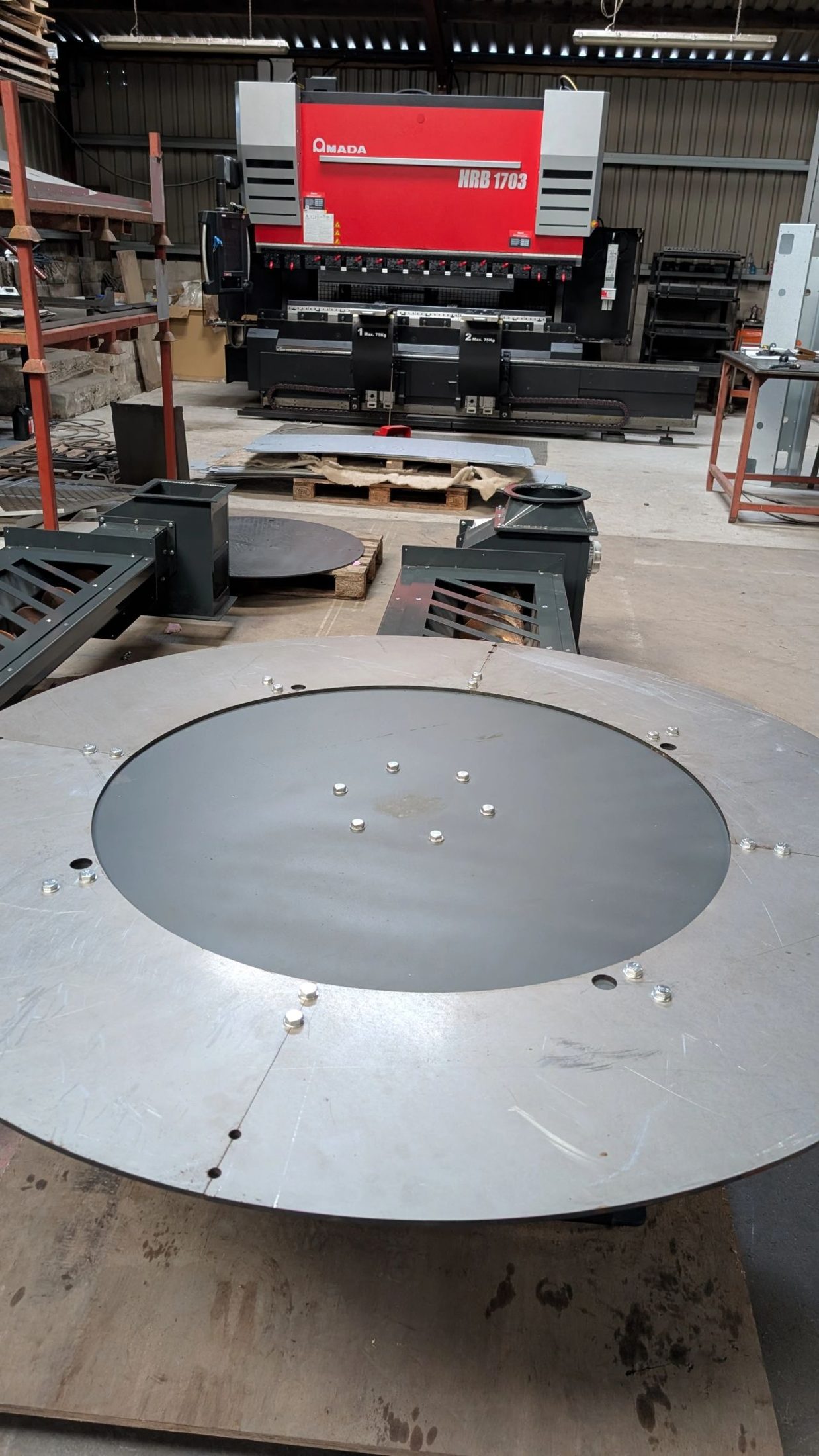 Rotary feeder base in the factory